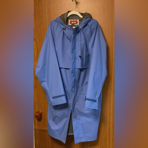 L.L. Bean Other - LL Bean Maine Guide Rain Coat - Large